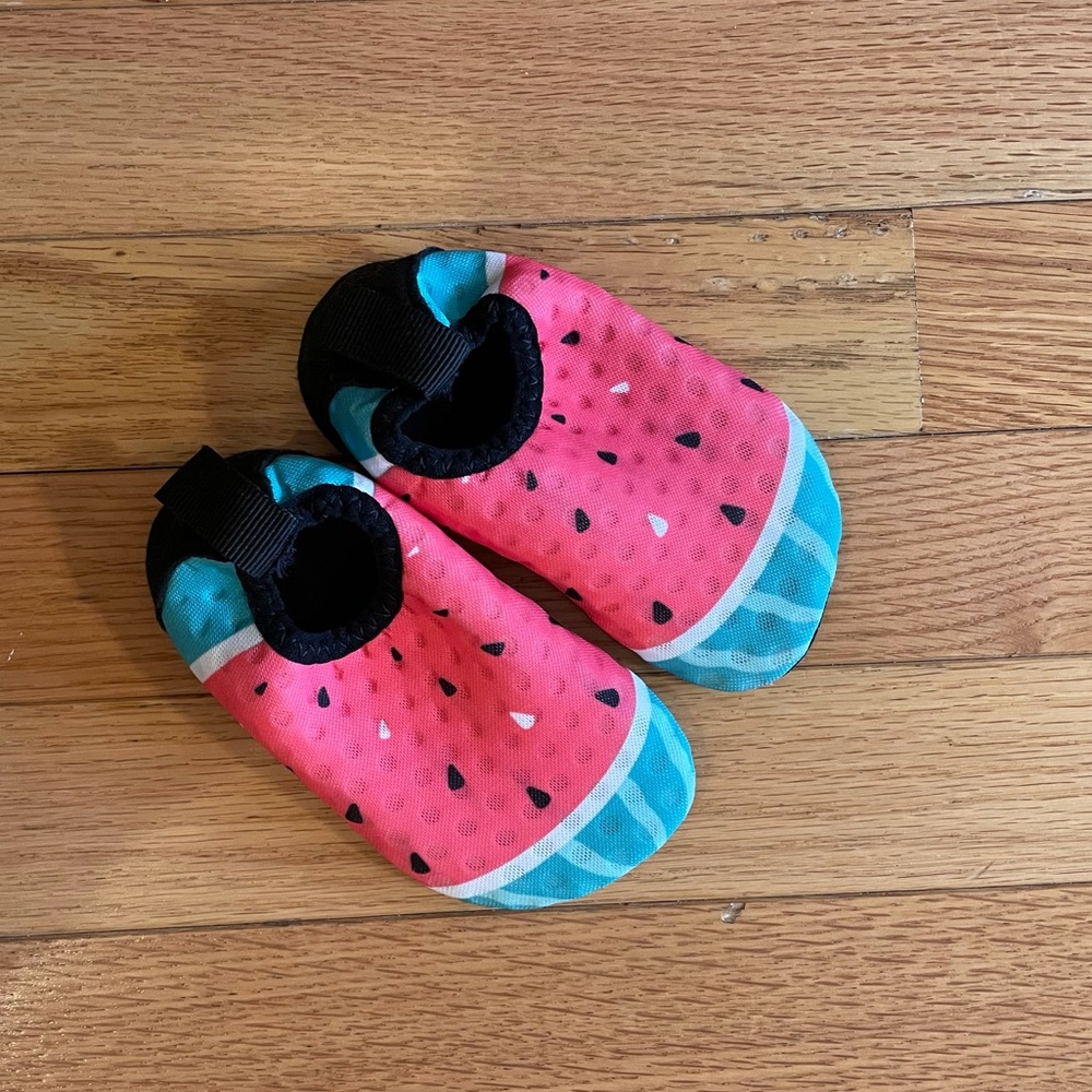 Brand new water shoes